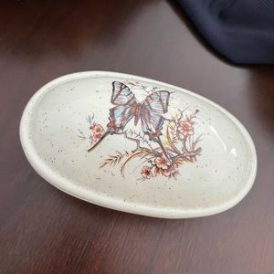 Butterfly soap dish